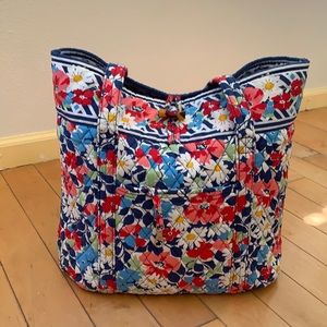 Vera Bradley floral tote bag